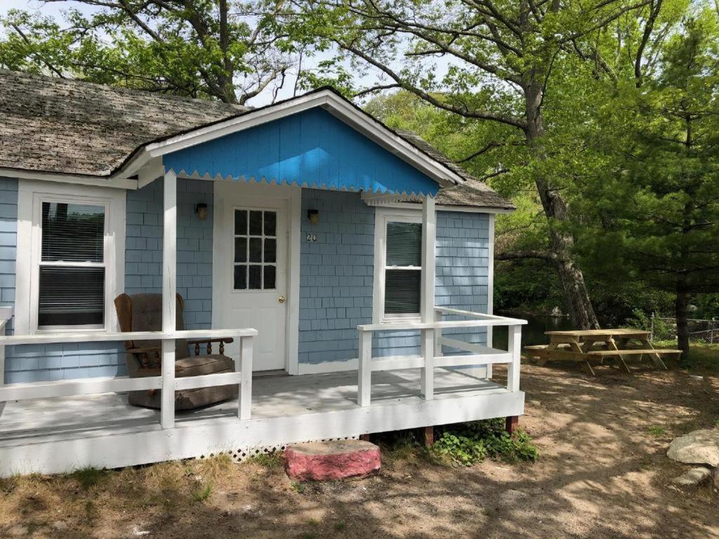 Herring Run Cabins And Inn Bourne Exteriör bild
